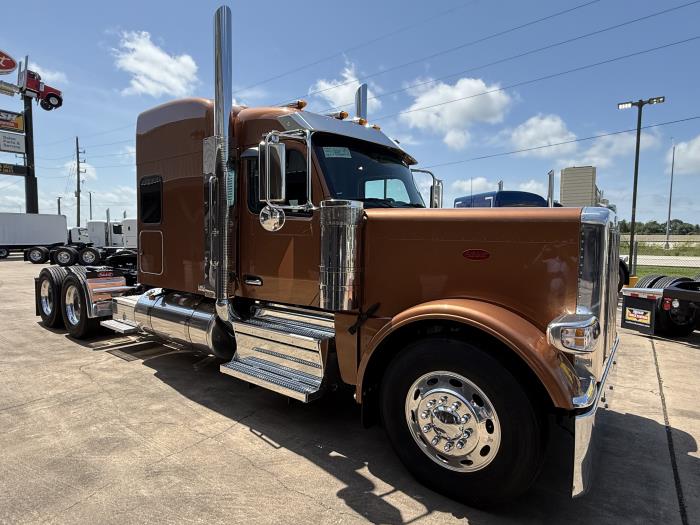 2026 Peterbilt 589-3