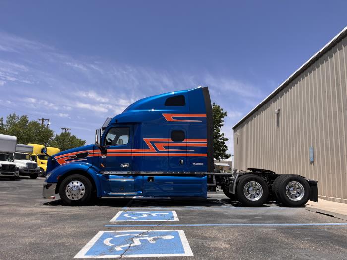 2021 Peterbilt 579-2