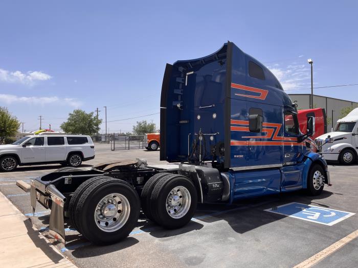2021 Peterbilt 579-4