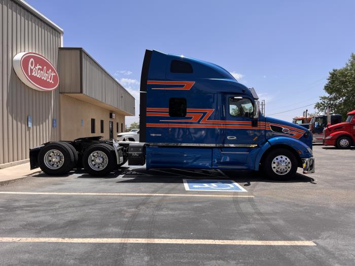 2021 Peterbilt 579-5