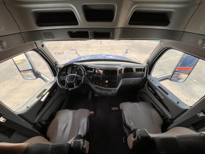 2021 Peterbilt 579-16