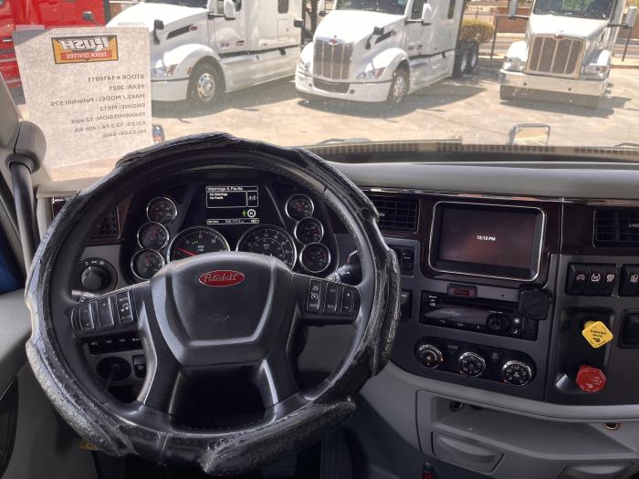 2021 Peterbilt 579-17