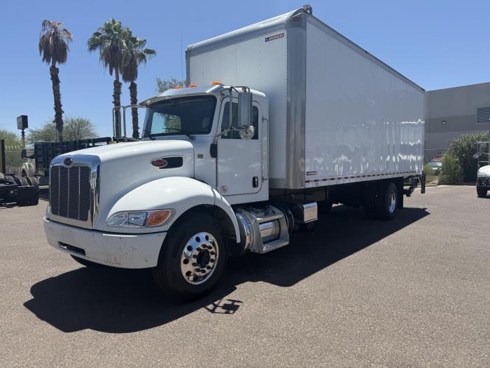2020 Peterbilt 337-1