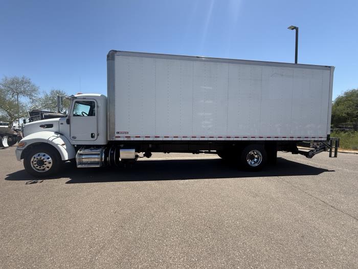 2020 Peterbilt 337-2