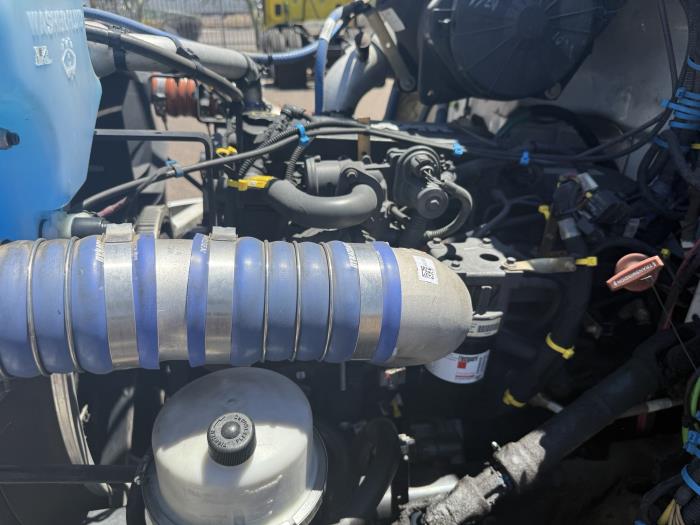 2020 Peterbilt 337-11