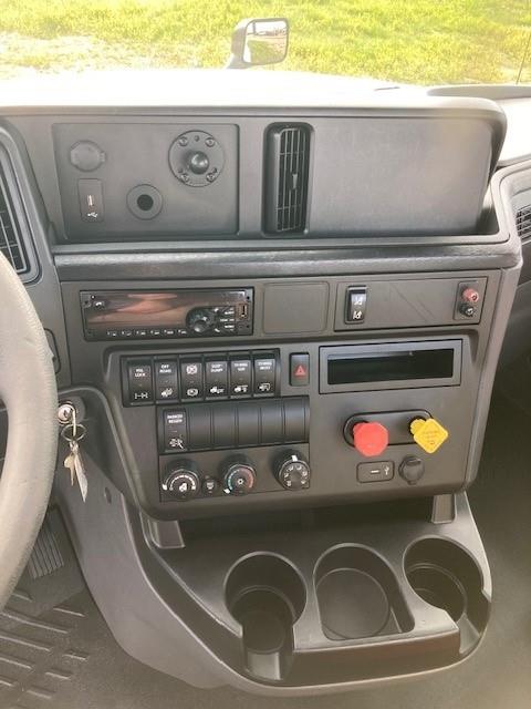 2020 International LT625-13