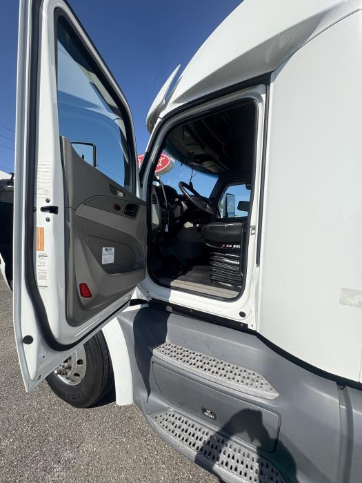 2019 Peterbilt 579-9