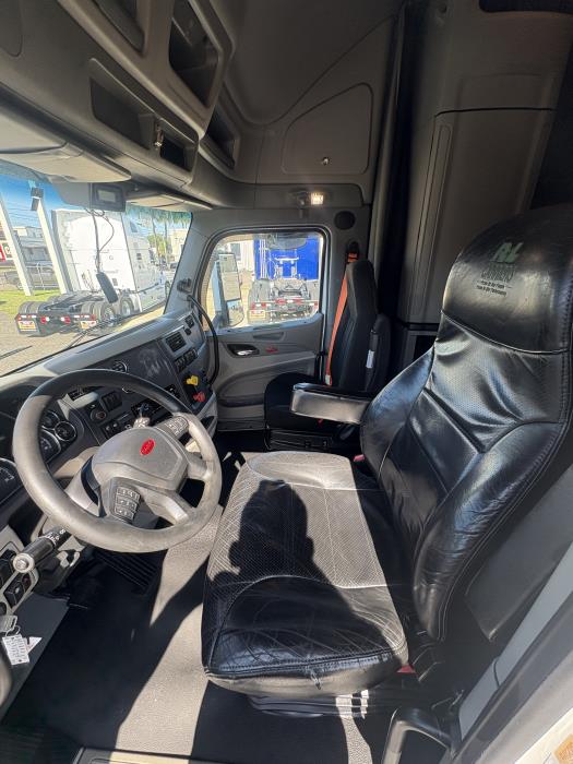 2019 Peterbilt 579-10