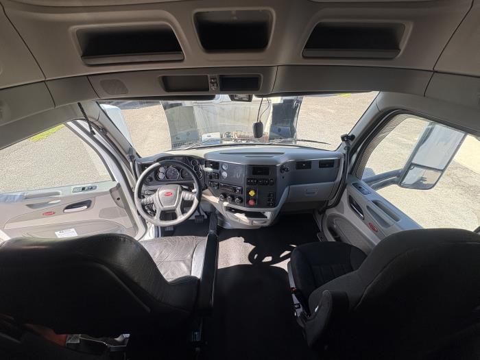 2019 Peterbilt 579-15
