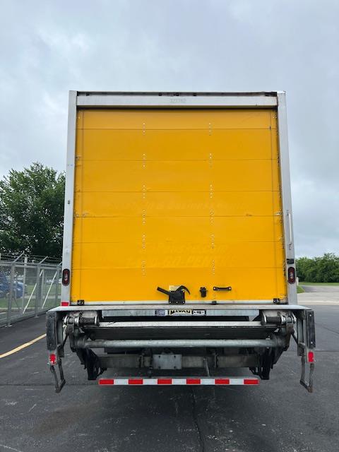 2019 Freightliner Business Class M2 106-16