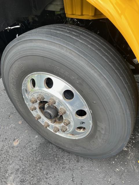 2019 Freightliner Business Class M2 106-17