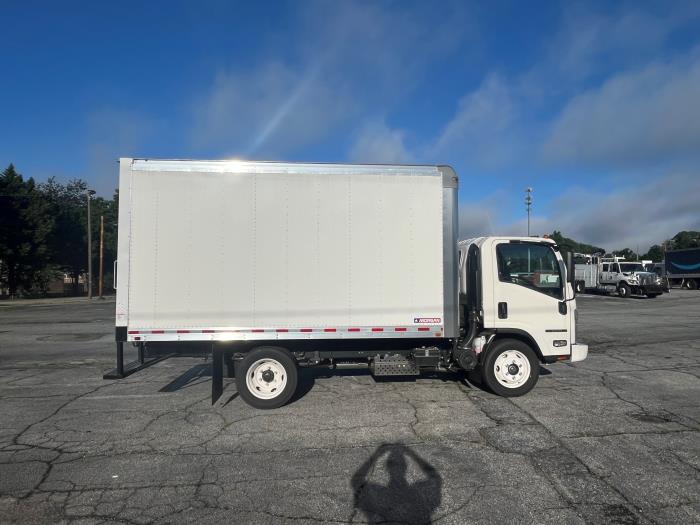2024 Isuzu NPR-HD-8