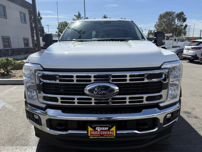 2025 Ford F-550-6