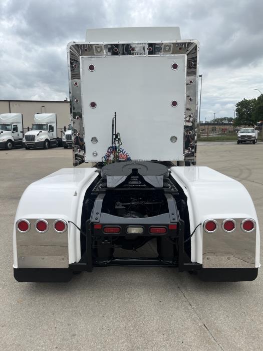 2016 Volvo VNL64T860-6