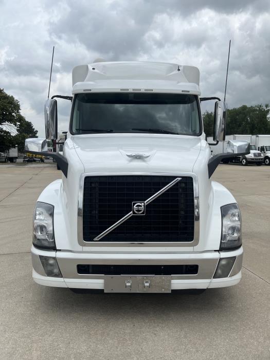 2016 Volvo VNL64T860-9