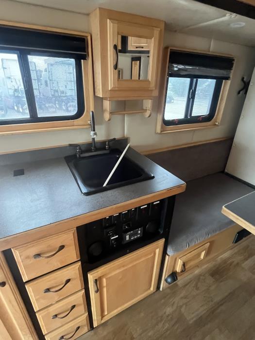 2016 Volvo VNL64T860-23