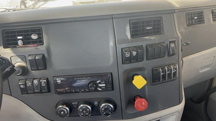 2021 Peterbilt 579-10