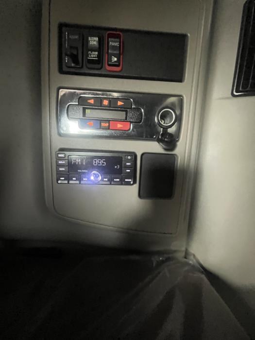 2021 International LT625-14