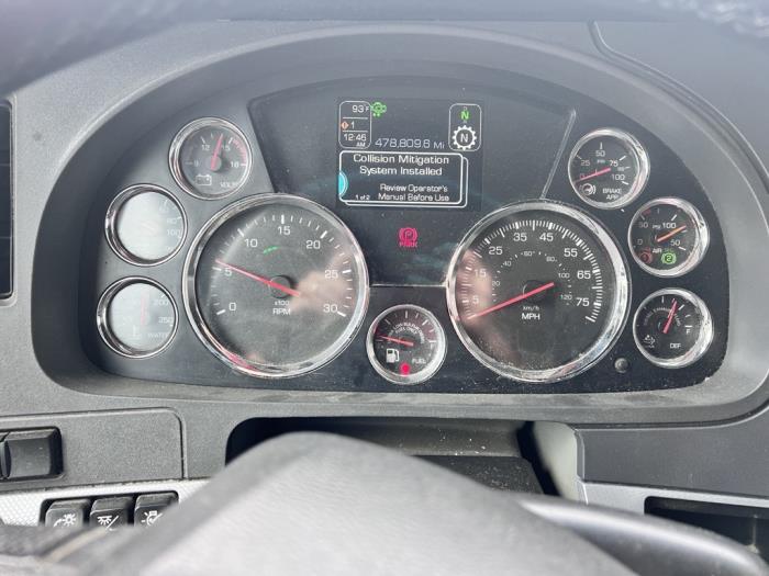 2021 Kenworth T680-9