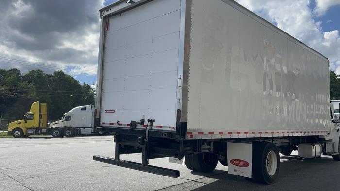 2019 Freightliner Business Class M2 106-7