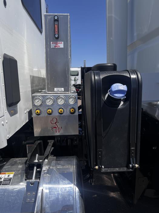 2026 Peterbilt 567-13