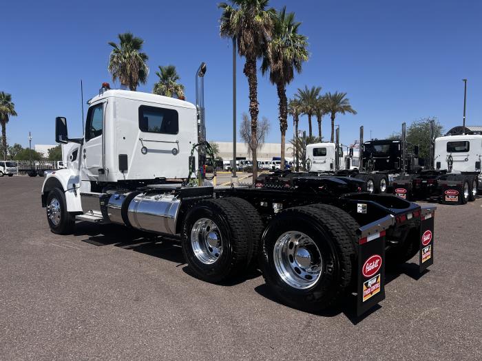 2026 Peterbilt 567-3