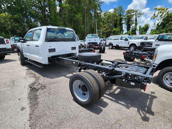 2025 Ford F-550-6