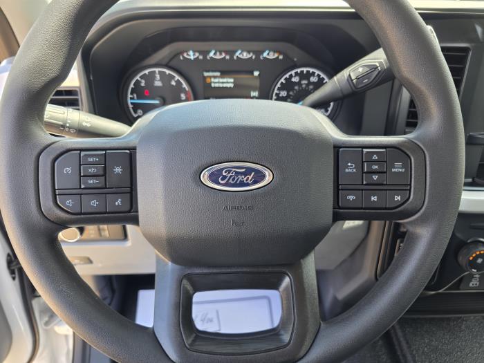 2025 Ford F-550-12