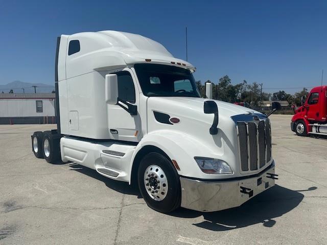 2022 Peterbilt 579-10