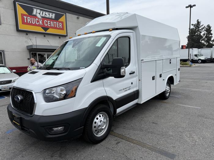 2025 Ford Transit-350-1
