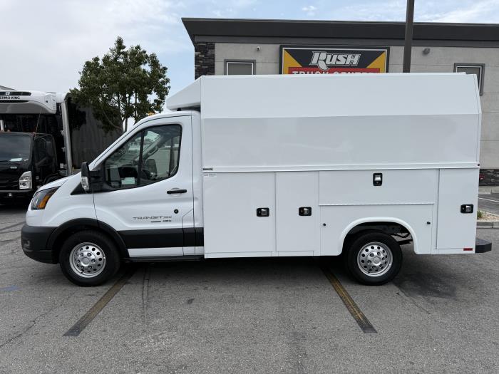 2025 Ford Transit-350-2
