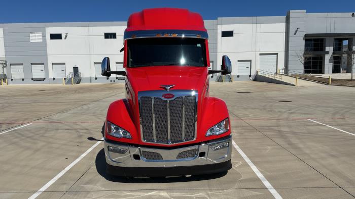 2026 Peterbilt 579-2