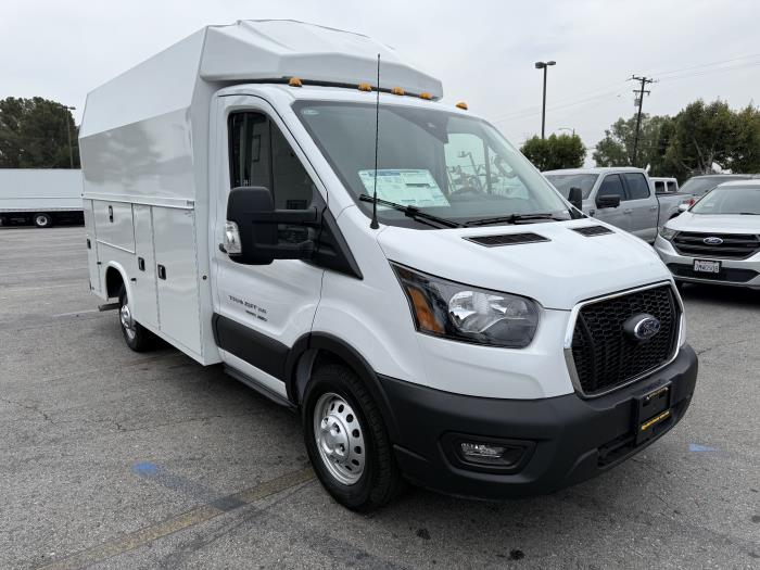 2025 Ford Transit-350-9