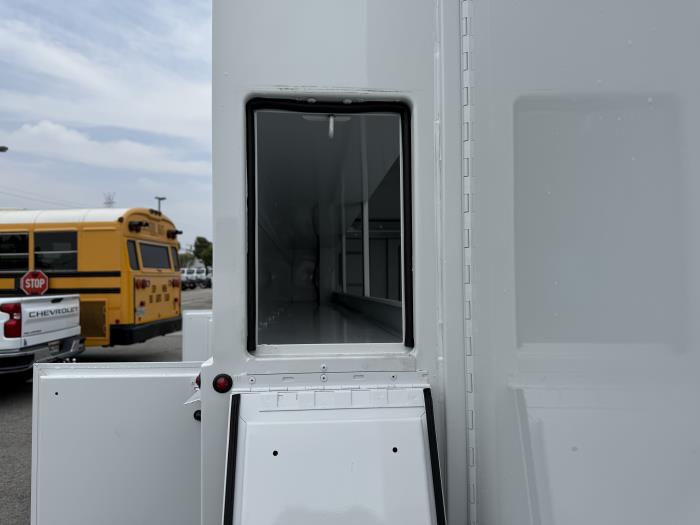 2025 Ford Transit-350-17