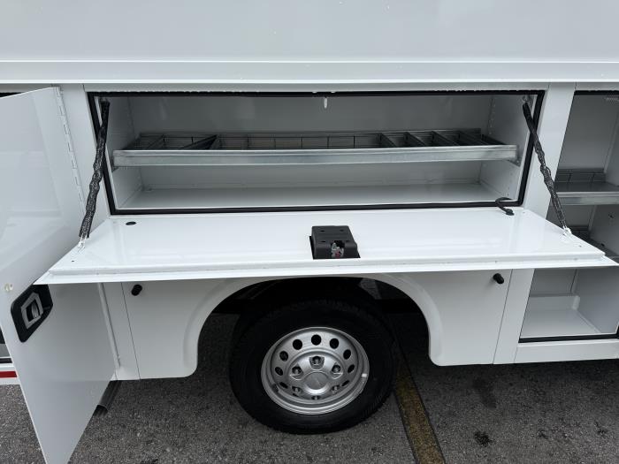 2025 Ford Transit-350-27