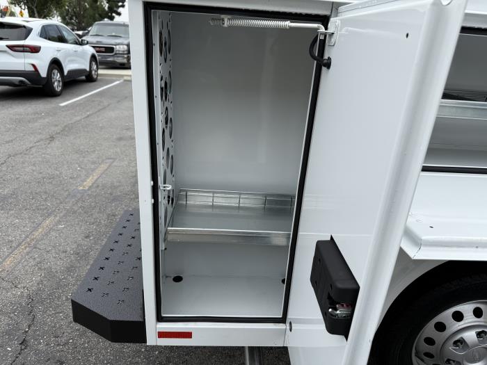 2025 Ford Transit-350-28