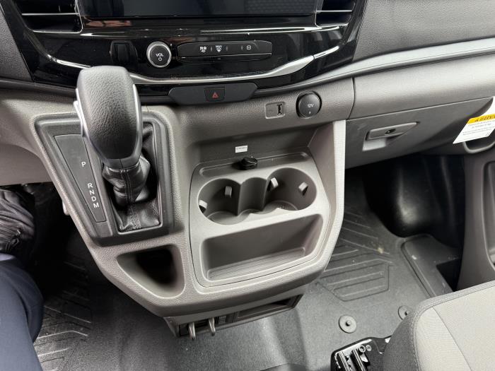 2025 Ford Transit-350-37