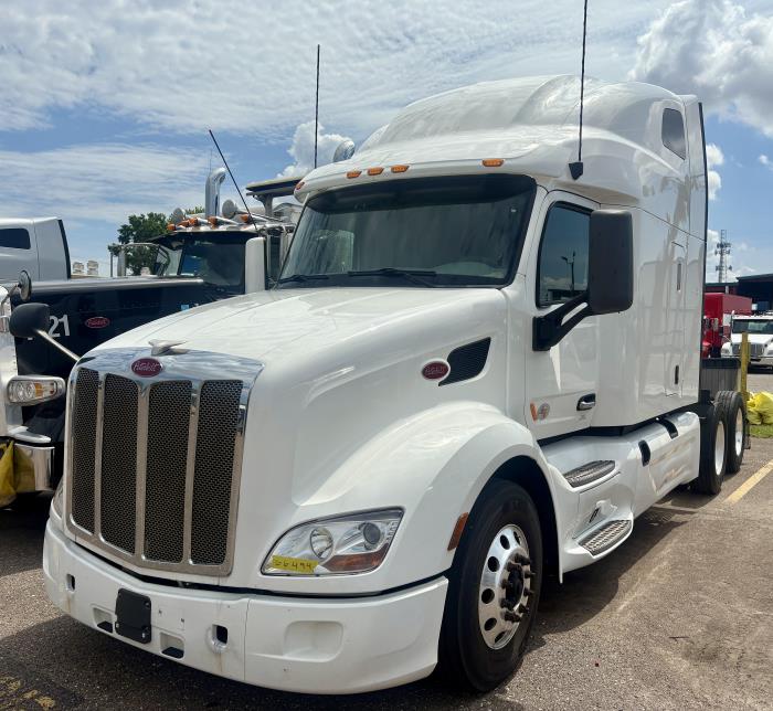 2022 Peterbilt 579-1