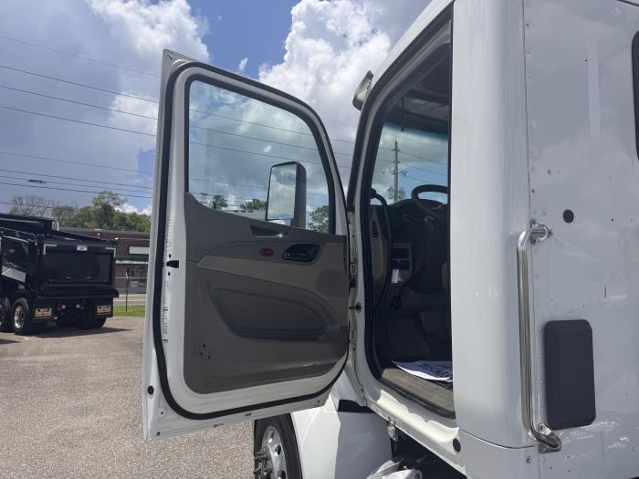 2020 Peterbilt 579-9