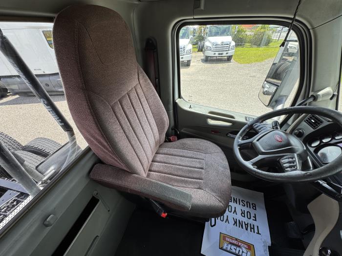 2020 Peterbilt 579-11