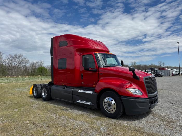 2022 International LT625-3