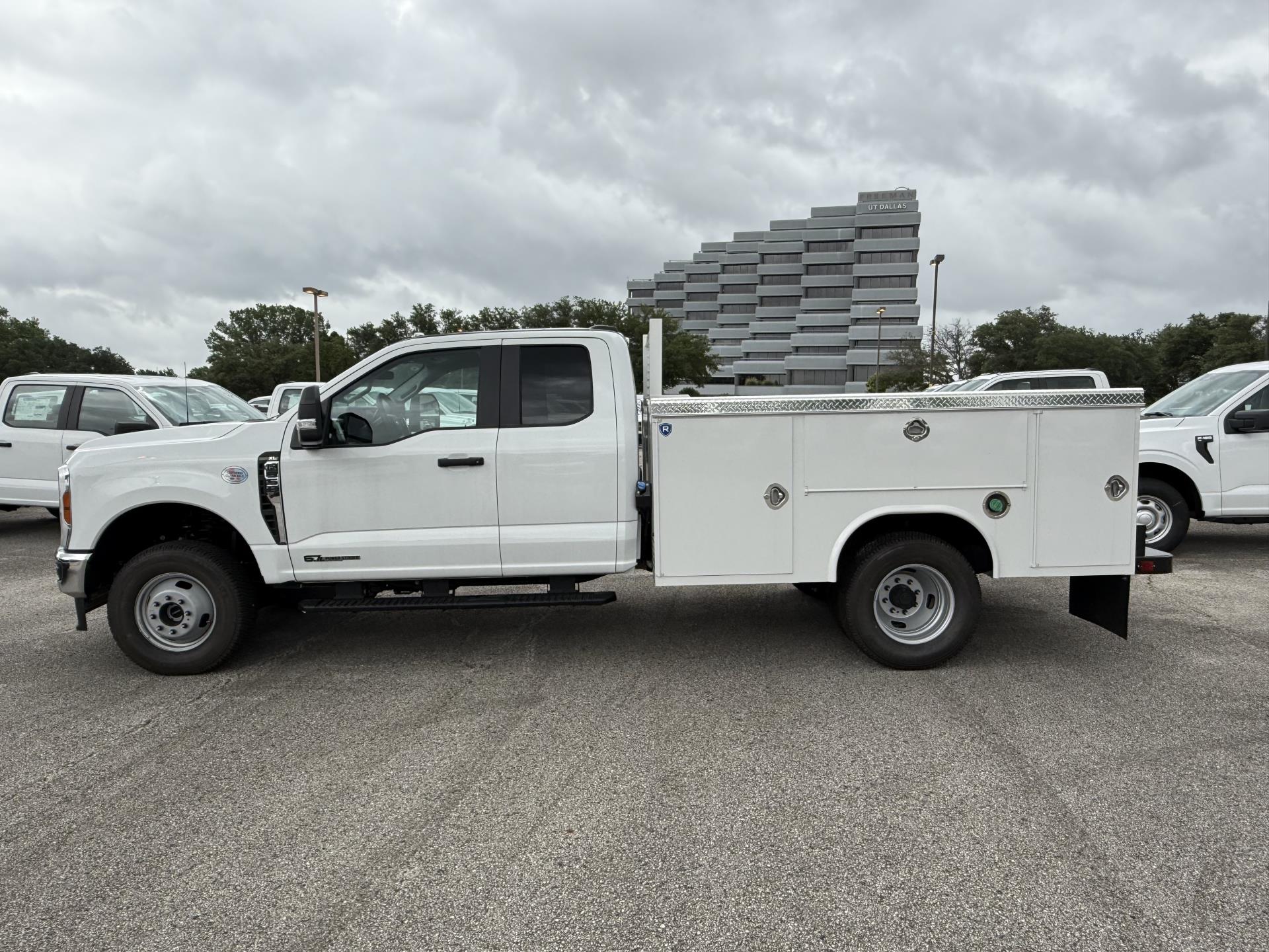 New 2024 Ford F-350 Super Cab 4x4 Royal Service Truck for sale #1877127 - photo 3