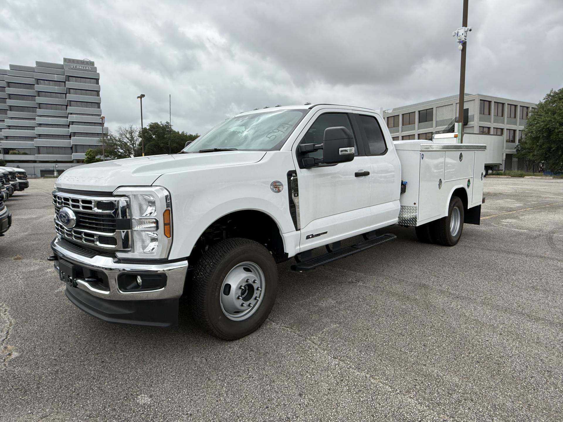 New 2024 Ford F-350 Super Cab 4x4 Royal Service Truck for sale #1877127 - photo 4
