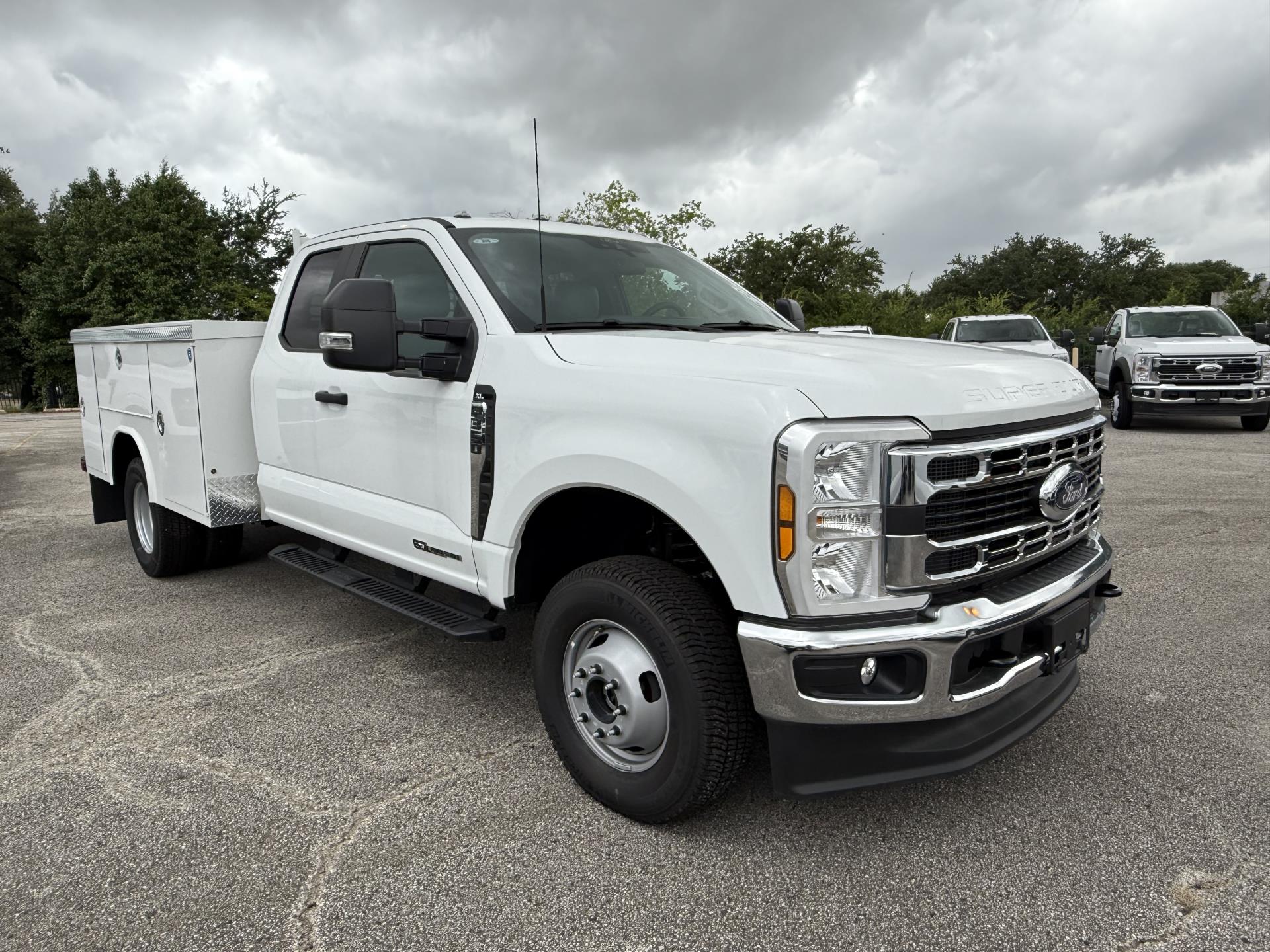 New 2024 Ford F-350 Super Cab 4x4 Royal Service Truck for sale #1877127 - photo 1