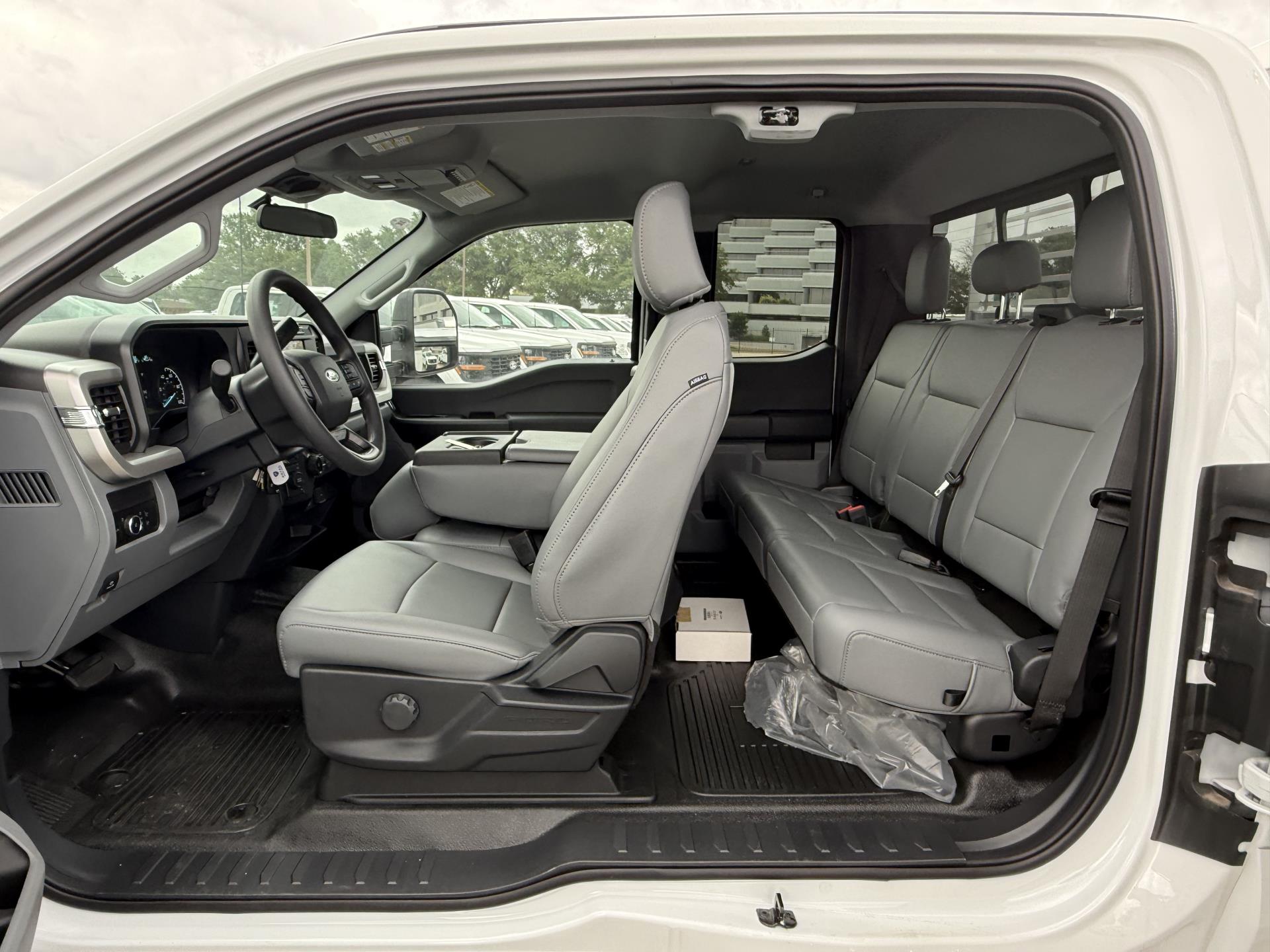 New 2024 Ford F-350 Super Cab 4x4 Royal Service Truck for sale #1877127 - photo 14