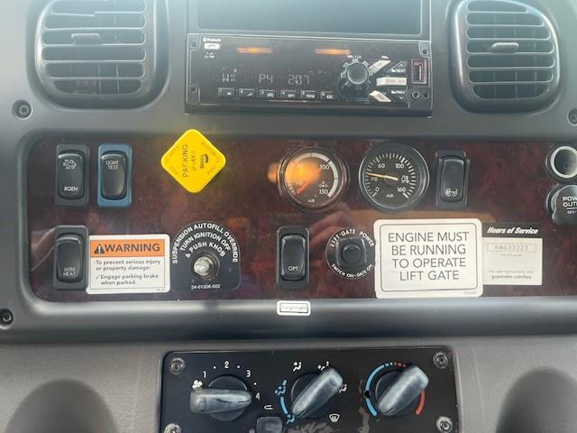 2019 Freightliner Business Class M2 106-15