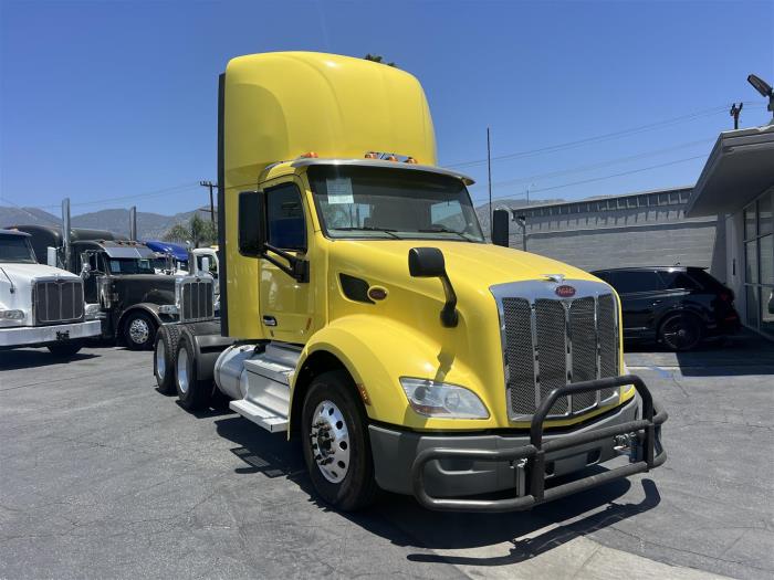 2021 Peterbilt 579-3