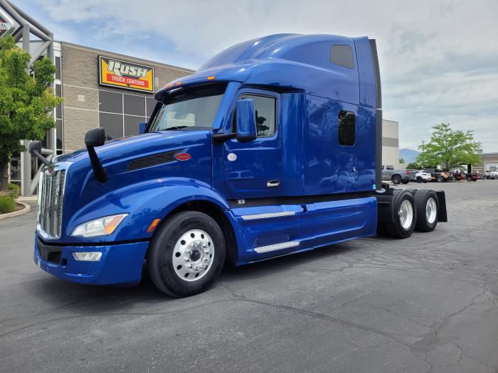 2023 Peterbilt 579-1