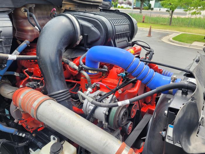 2023 Peterbilt 579-9