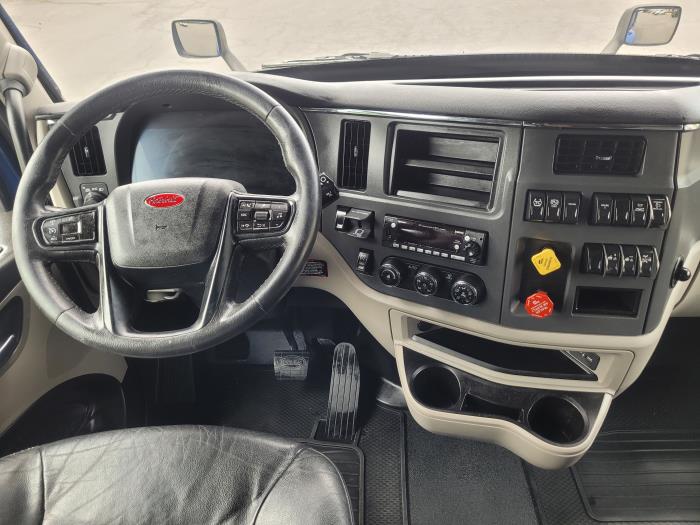 2023 Peterbilt 579-14